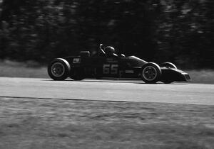 Mike Phillips's Van Diemen RF82 Formula Ford