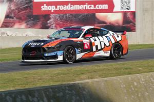 Wesley Slimp's Ford Mustang Dark Horse R