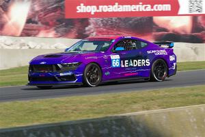 Kel Kearns' Ford Mustang Dark Horse R