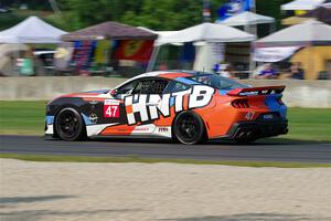 Wesley Slimp's Ford Mustang Dark Horse R