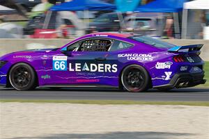 Kel Kearns' Ford Mustang Dark Horse R