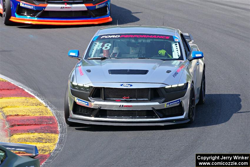 Zachry Lee's Ford Mustang Dark Horse R