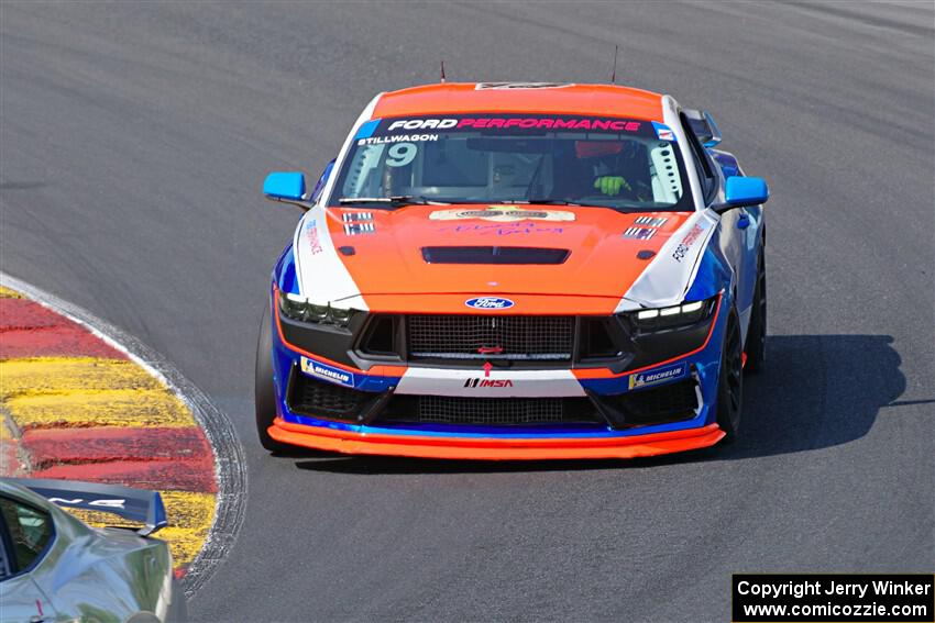 Mike Stillwagon's Ford Mustang Dark Horse R