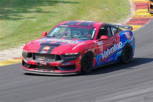 Marcos Vento's Ford Mustang Dark Horse R