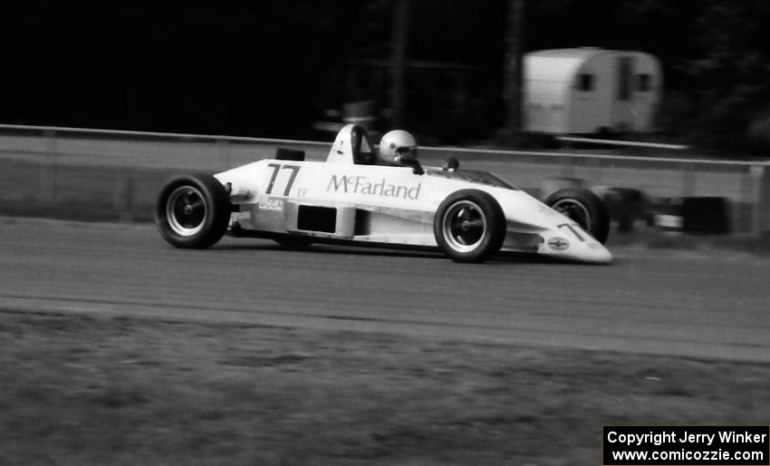 Mike McFarland's Reynard 82K Formula Ford