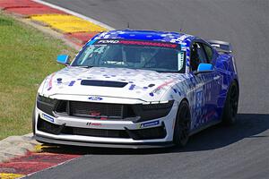 Paolo Salvatore's Ford Mustang Dark Horse R