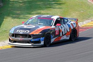 Wesley Slimp's Ford Mustang Dark Horse R