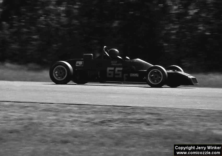 Mike Phillips's Van Diemen RF82 Formula Ford