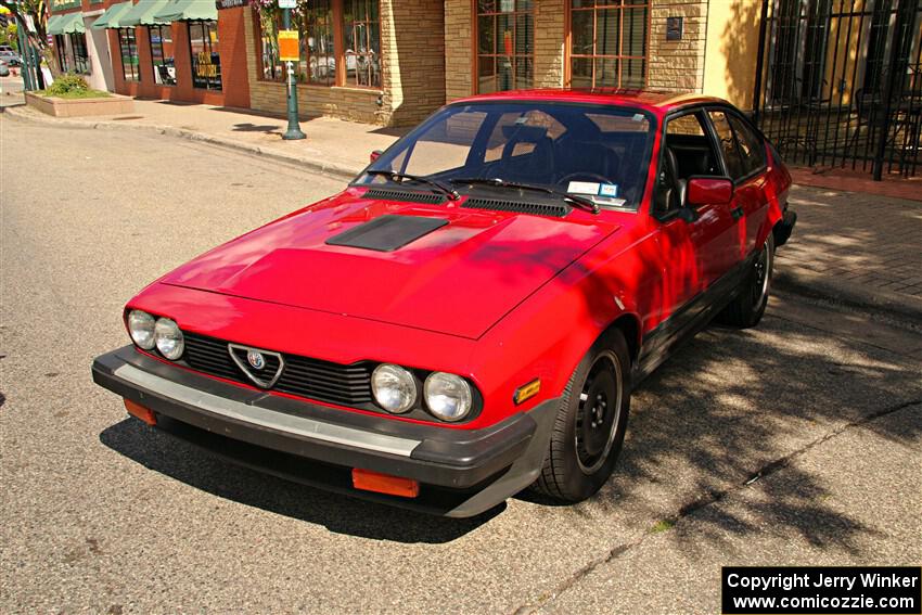 Alfa Romeo GTV6