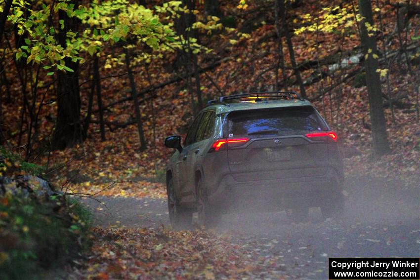 The '000' car, a BMW X5, on SS15, Mount Marquette.