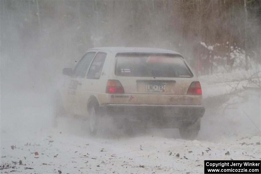 Josh Nykanen / Charlotte Himes VW GTI loops it and stalls briefly on SS2, Nemadji Trail West I.