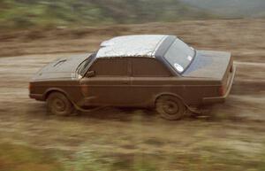 Bill Malik / Amity Trowbridge Volvo 240 on Del Sur 2