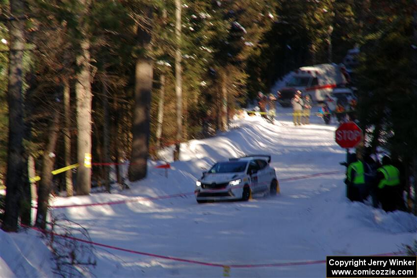 Sean Donnelly / Zach Pfeil Renault Clio Rally3 on SS15, Agren-Hunters II.