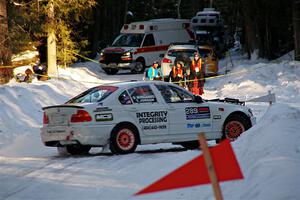 Steve Rowlands / Tessa Jordan BMW 330i spins on SS15, Agren-Hunters II.