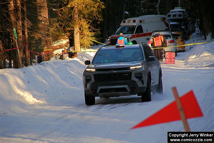 A Chevy Traverse SUV sweeps SS15, Agren-Hunters II.