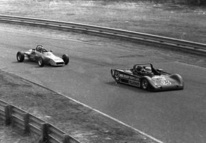 David Ross's Lola T-592S Sports 2000 leads Jim Harayda's Lola T-640 Formula Ford through turn 9.