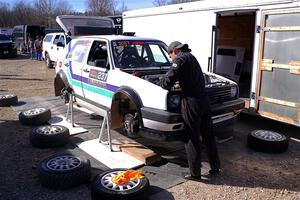 Micah Nickelson / Tyler Ptacek VW Golf at Potosi service on day one.
