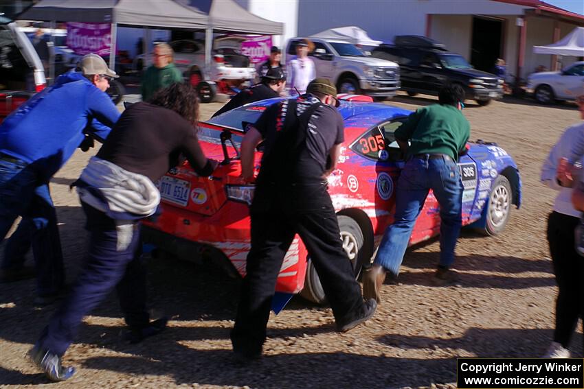 Santiago Iglesias / Cray Dumeah Subaru BRZ is pushed into service after losing the engine.