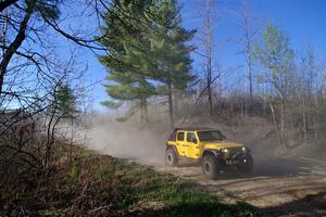 A Jeep Wrangler sweeps SS6, Kabekona III.