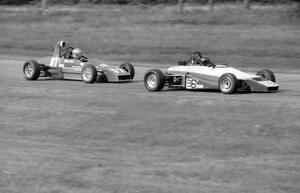 Steve Ice's Lola T-640 and Jerry Yochum's Royale RP29 Formula Fords