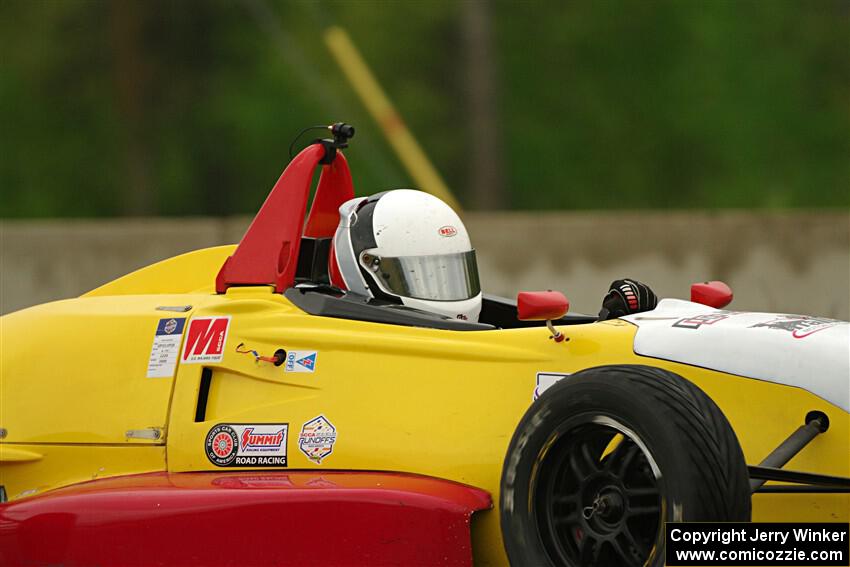 John Janssen's Formula Continental Van Diemen RF02/Mazda