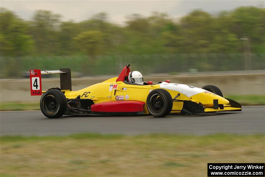 John Janssen's Formula Continental Van Diemen RF02/Mazda