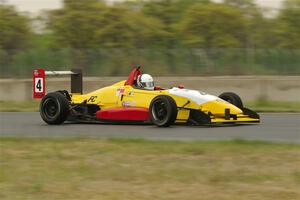 John Janssen's Formula Continental Van Diemen RF02/Mazda