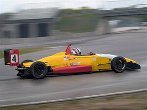 John Janssen's Formula Continental Van Diemen RF02/Mazda