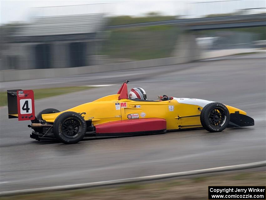 John Janssen's Formula Continental Van Diemen RF02/Mazda