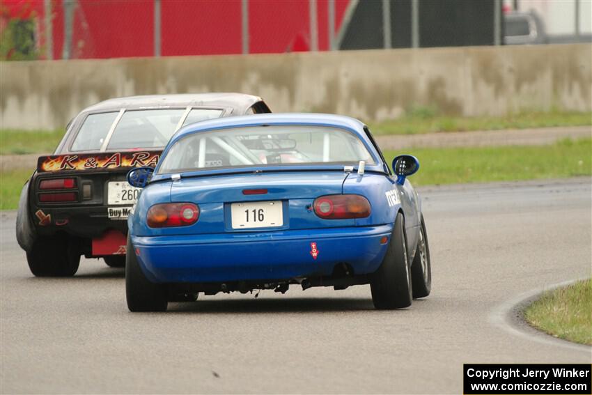 Jerry Dulski's Datsun 260Z and Lon Blaser's Mazda Miata