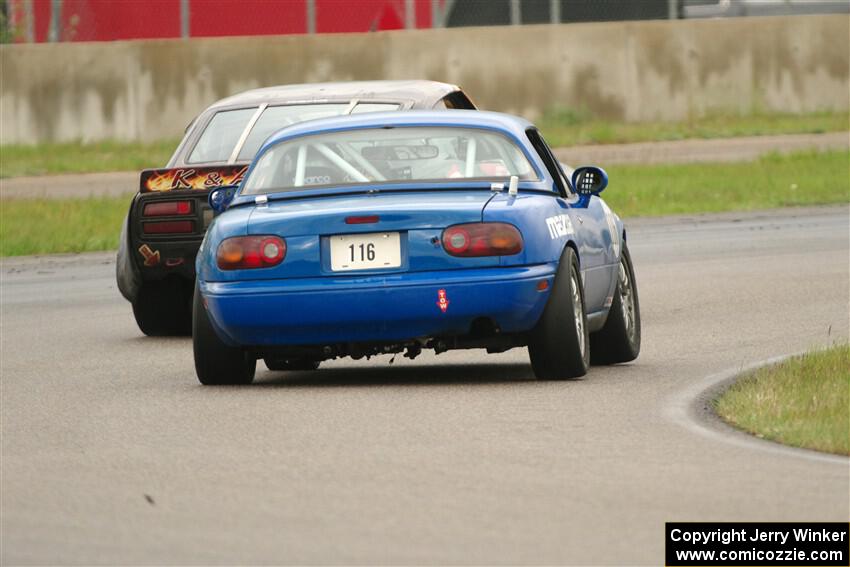 Jerry Dulski's Datsun 260Z and Lon Blaser's Mazda Miata