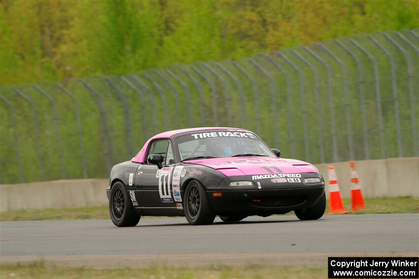Sophie Jones' Spec Miata Mazda Miata