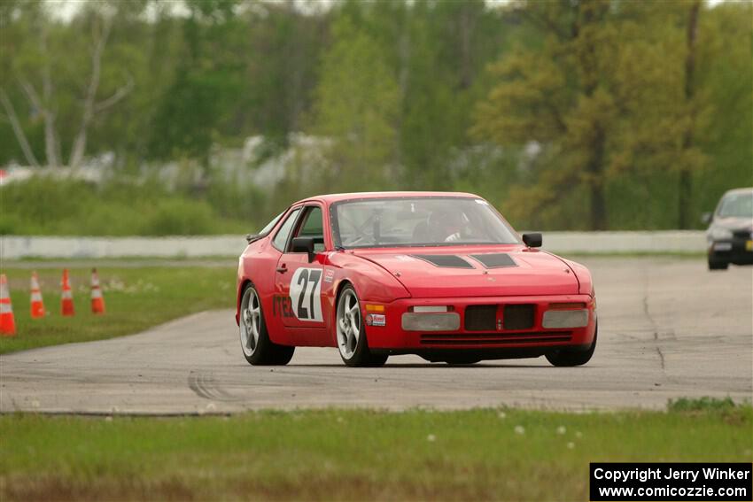 Matt Lawson's ITE-2 Porsche 944 Turbo