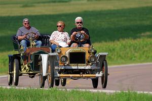 James Vasel's 1911 Brush Model E and Pat McDivitt's 1906 Ford Model F
