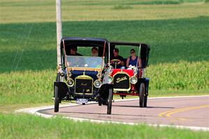 Maxwell Mickelson's 1911 Maxwell and Dave Mickelson's 1909 Buick