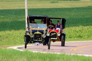 Maxwell Mickelson's 1911 Maxwell and Dave Mickelson's 1909 Buick
