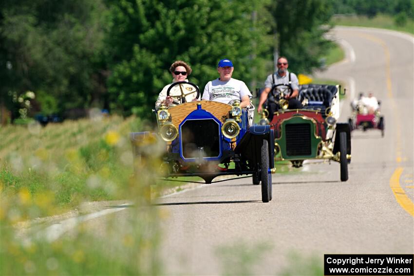 Angie Smith's 1912 Maxwell and Nate Smith / Vince Smith 1905 Ford