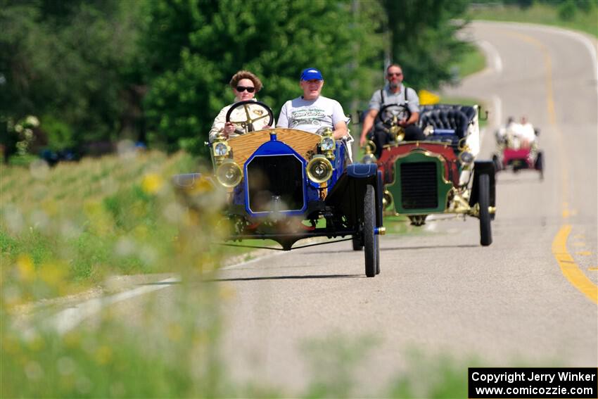 Angie Smith's 1912 Maxwell and Nate Smith / Vince Smith 1905 Ford