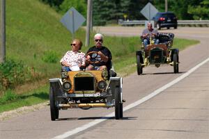 James Vasel's 1911 Brush Model E and Pat McDivitt's 1906 Ford Model F