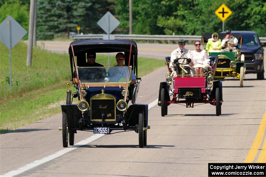 Maxwell Mickelson's 1911 Maxwell and Matthew Sinclair's 1904 Ford
