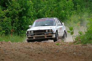 Elena Huizar / Julienne Ciacico BMW 325i on SS1, Camp 3 North.