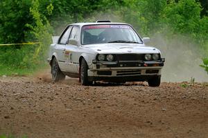 Elena Huizar / Julienne Ciacico BMW 325i on SS1, Camp 3 North.
