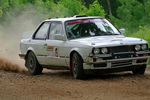 Elena Huizar / Julienne Ciacico BMW 325i on SS1, Camp 3 North.