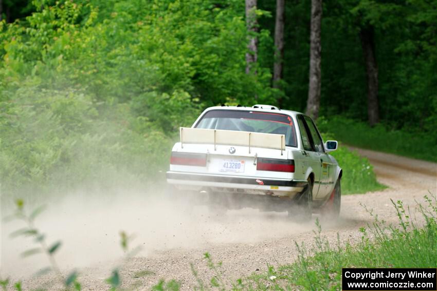 Elena Huizar / Julienne Ciacico BMW 325i on SS1, Camp 3 North.