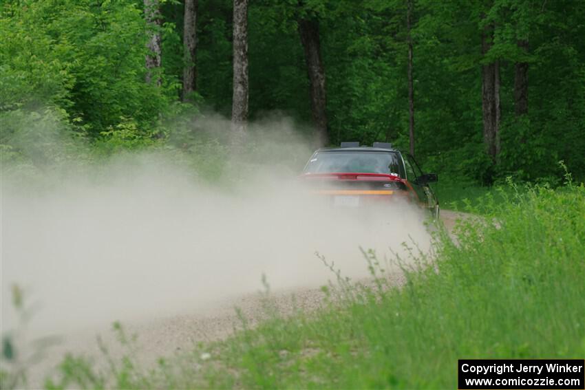 Joe Boburka / Elizabeth Unglenieks-Ploeg Ford Escort on SS1, Camp 3 North.