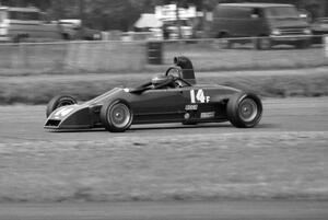 Dwight Woodbridge's Lola T-640 Formula Ford