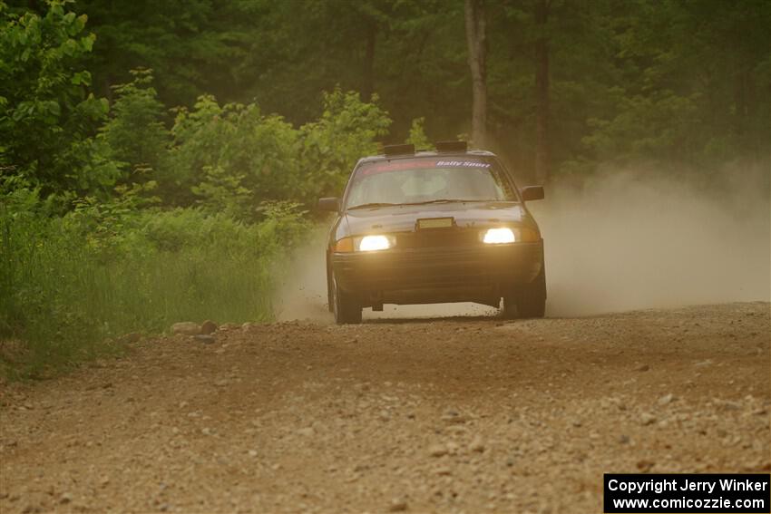 Joe Boburka / Elizabeth Unglenieks-Ploeg Ford Escort on SS2, Skunk Creek.