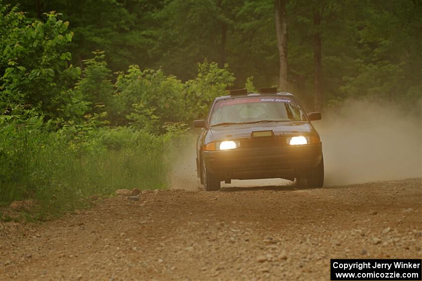 Joe Boburka / Elizabeth Unglenieks-Ploeg Ford Escort on SS2, Skunk Creek.