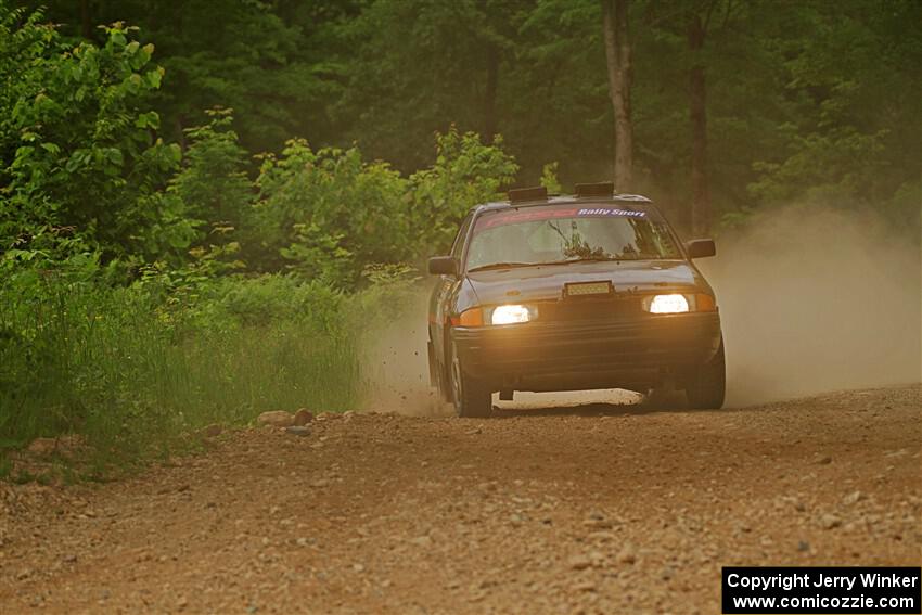 Joe Boburka / Elizabeth Unglenieks-Ploeg Ford Escort on SS2, Skunk Creek.