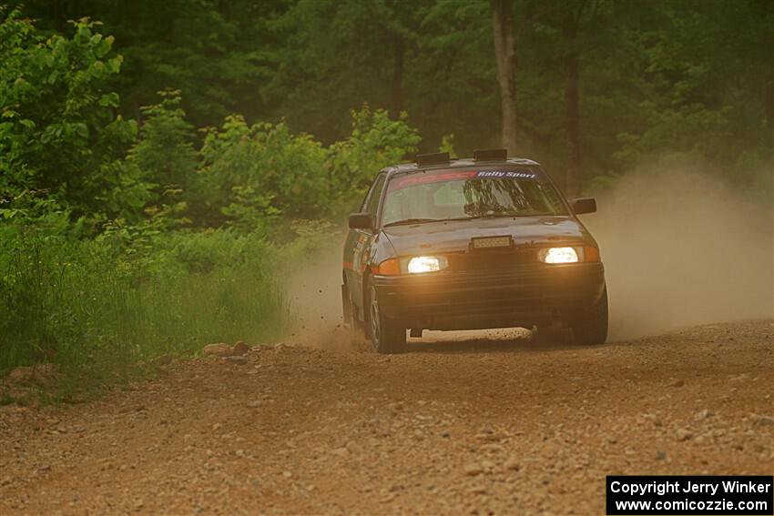 Joe Boburka / Elizabeth Unglenieks-Ploeg Ford Escort on SS2, Skunk Creek.
